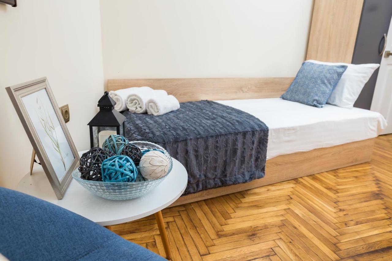 Apartment Zdravets, In The Heart Of The Old City Weliko Tarnowo Exterior foto
