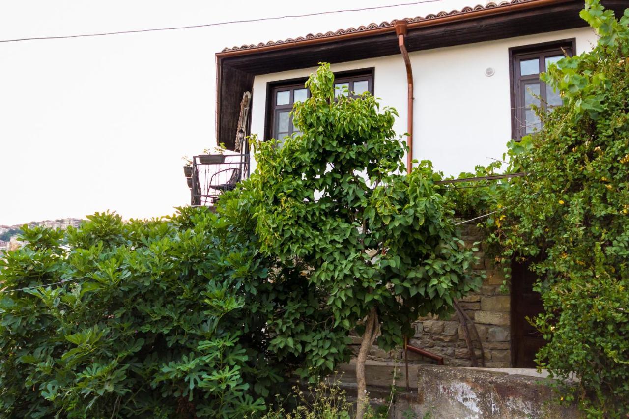 Apartment Zdravets, In The Heart Of The Old City Weliko Tarnowo Exterior foto