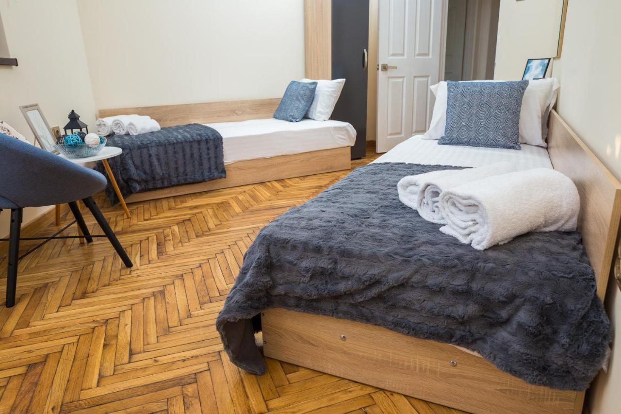 Apartment Zdravets, In The Heart Of The Old City Weliko Tarnowo Exterior foto